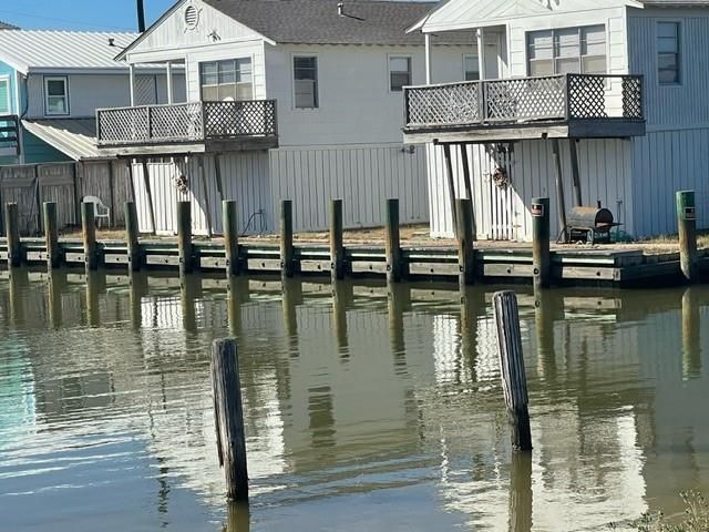 219 Bayshore Drive, Palacios, TX 77465