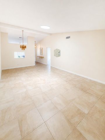 611 Sea Pine Way A, Greenacres, FL 33415
