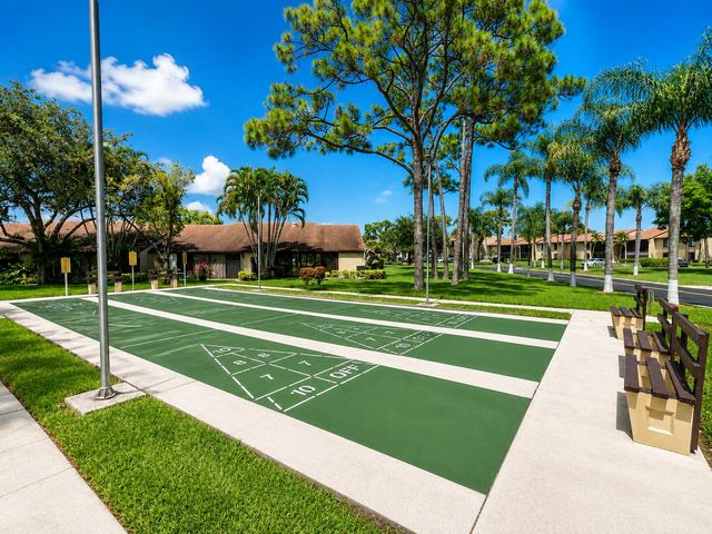 611 Sea Pine Way A, Greenacres, FL 33415