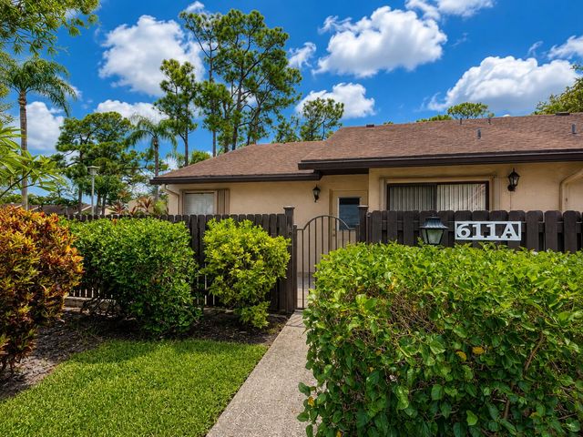 611 Sea Pine Way A, Greenacres, FL 33415