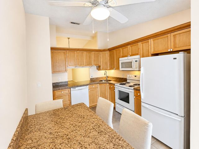 611 Sea Pine Way A, Greenacres, FL 33415