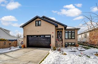 8332 S 78th Court, Justice, IL 60458