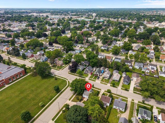 882 HIGGINS AVENUE, Neenah, WI 54956