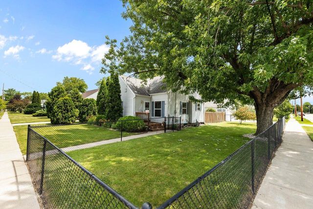 882 HIGGINS AVENUE, Neenah, WI 54956