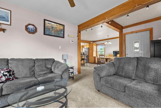 882 HIGGINS AVENUE, Neenah, WI 54956