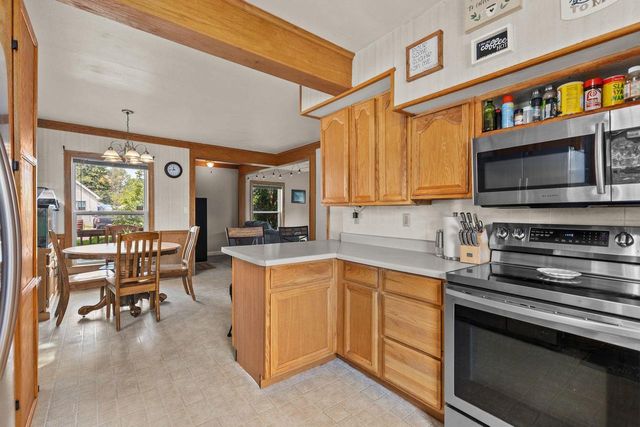 882 HIGGINS AVENUE, Neenah, WI 54956