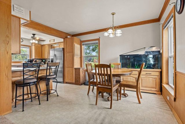 882 HIGGINS AVENUE, Neenah, WI 54956