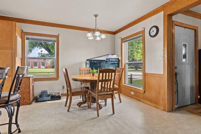 882 HIGGINS AVENUE, Neenah, WI 54956