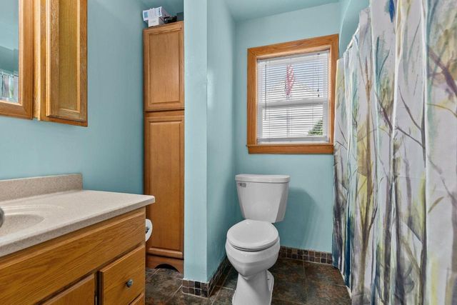 882 HIGGINS AVENUE, Neenah, WI 54956