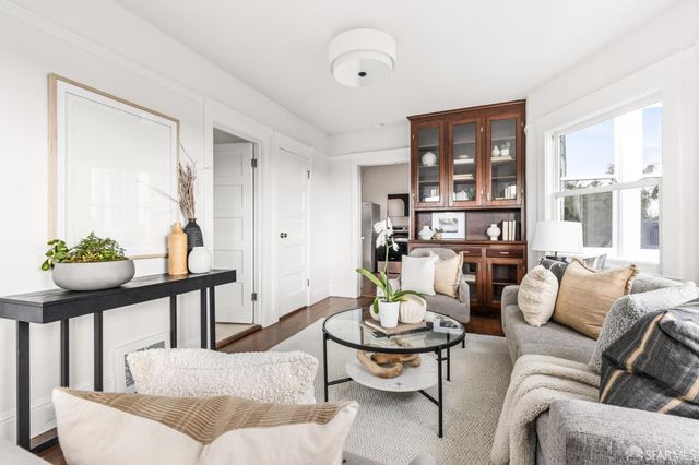 373 Chenery Street, San Francisco, CA 94131