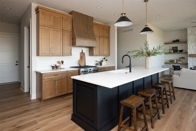 575 NW Mosaic Avenue, Waukee, IA 50263