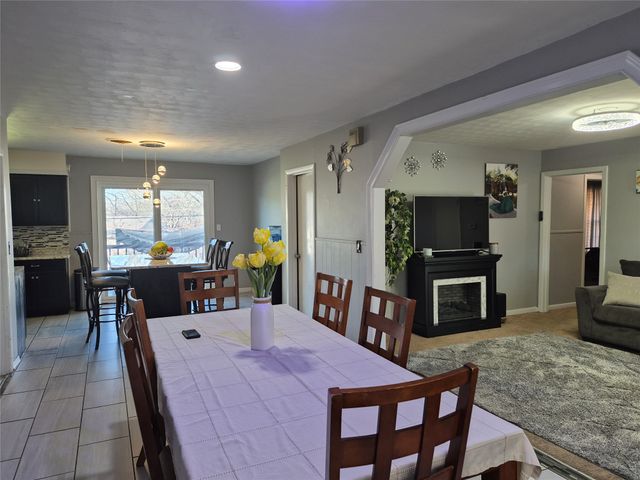 1737 W Parnell Street, Denison, TX 75020