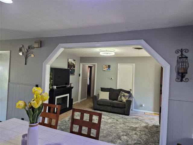 1737 W Parnell Street, Denison, TX 75020