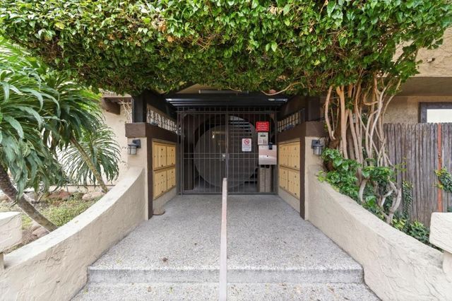 711 S Bayshore Boulevard 29, San Mateo, CA 94402