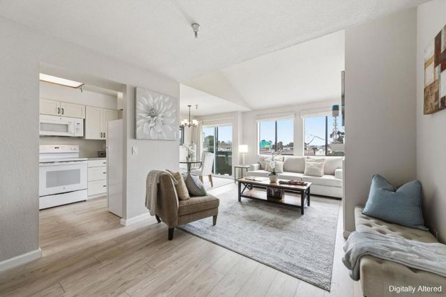 711 S Bayshore Boulevard 29, San Mateo, CA 94402