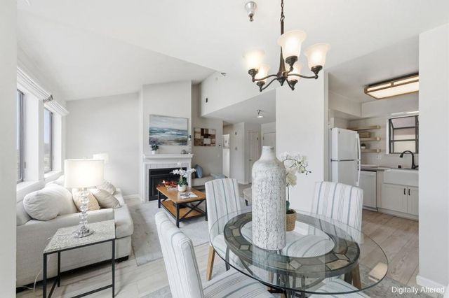 711 S Bayshore Boulevard 29, San Mateo, CA 94402