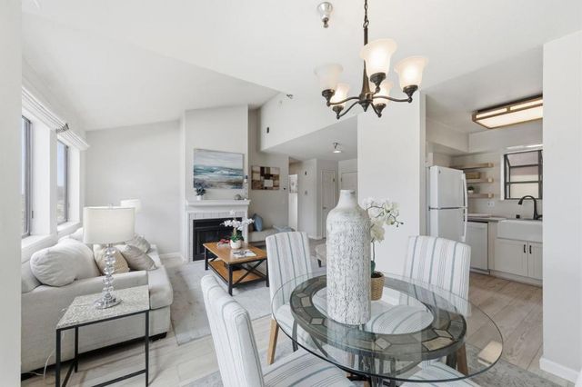 711 S Bayshore Boulevard 29, San Mateo, CA 94402