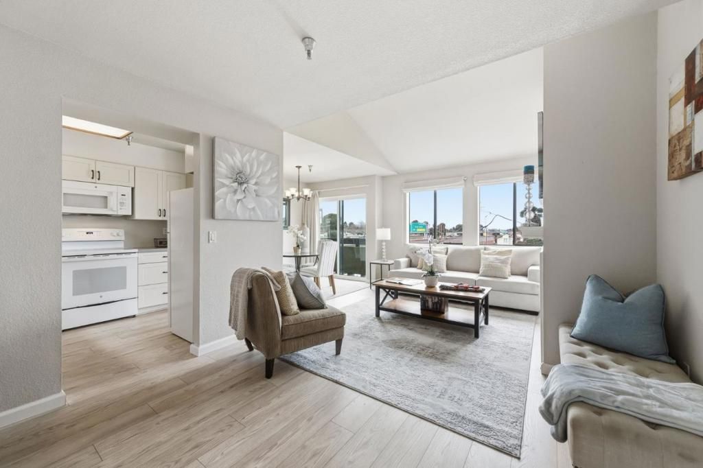 711 S Bayshore Boulevard 29, San Mateo, CA 94402
