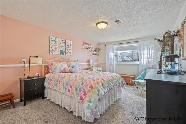 609 WESTERN HILLS BLVD, Cheyenne, WY 82009