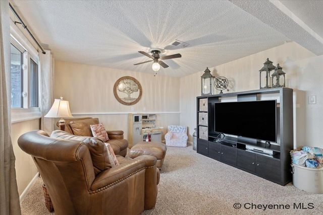 609 WESTERN HILLS BLVD, Cheyenne, WY 82009