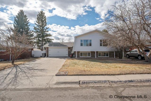 609 WESTERN HILLS BLVD, Cheyenne, WY 82009
