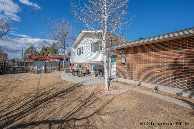 609 WESTERN HILLS BLVD, Cheyenne, WY 82009