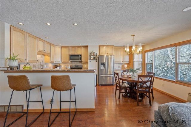 609 WESTERN HILLS BLVD, Cheyenne, WY 82009