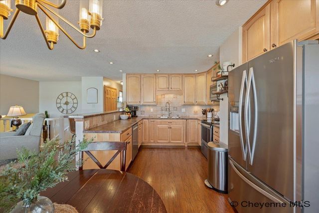 609 WESTERN HILLS BLVD, Cheyenne, WY 82009