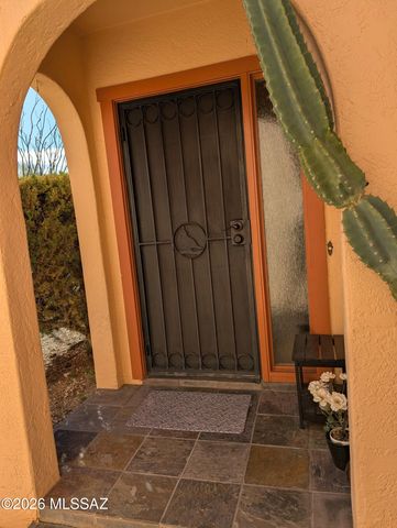 122 W Calle Del Ano, Green Valley, AZ 85614