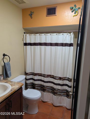 122 W Calle Del Ano, Green Valley, AZ 85614