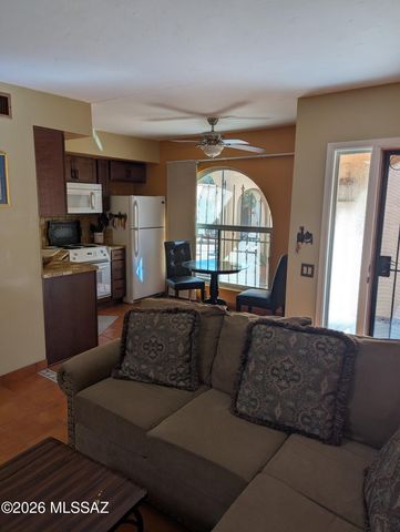 122 W Calle Del Ano, Green Valley, AZ 85614