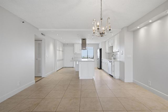 2215 Cypress Island Drive 906, Pompano Beach, FL 33069