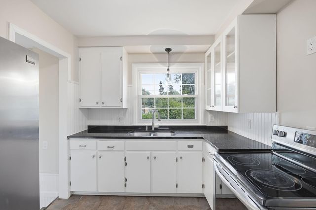 2951 Independence Avenue S, Saint Louis Park, MN 55426