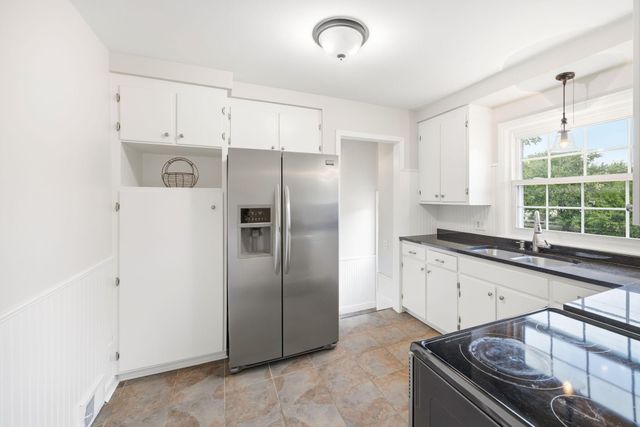 2951 Independence Avenue S, Saint Louis Park, MN 55426