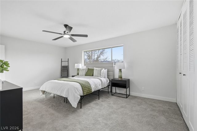 163 Greenbriar Townhouse Way, Las Vegas, NV 89121