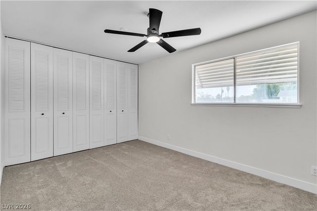 163 Greenbriar Townhouse Way, Las Vegas, NV 89121