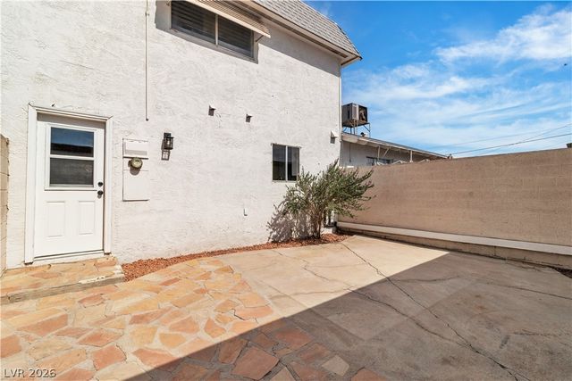 163 Greenbriar Townhouse Way, Las Vegas, NV 89121