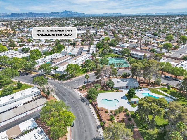 163 Greenbriar Townhouse Way, Las Vegas, NV 89121