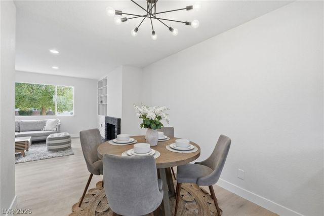 163 Greenbriar Townhouse Way, Las Vegas, NV 89121