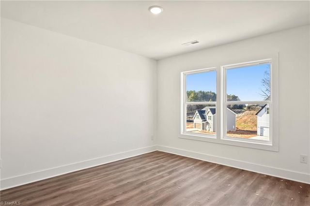 105 Indian Wells Court, Harmony, NC 28634