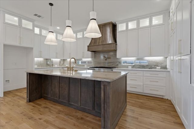 186 Acorn Trail, Denison, TX 75020