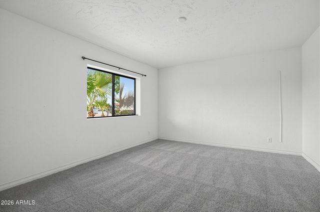 2451 E GLENCOVE Street, Mesa, AZ 85213