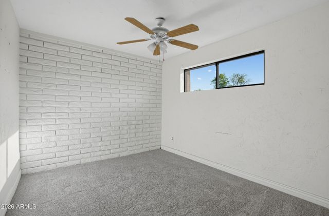 2451 E GLENCOVE Street, Mesa, AZ 85213