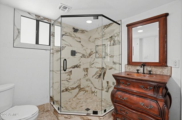 2451 E GLENCOVE Street, Mesa, AZ 85213