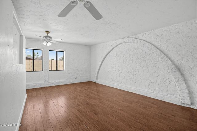 2451 E GLENCOVE Street, Mesa, AZ 85213
