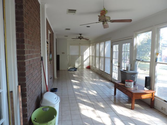 527 S Main, Dumas, AR 71639