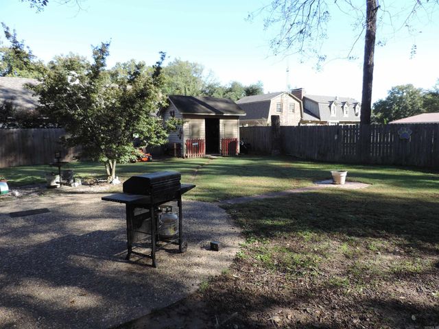 527 S Main, Dumas, AR 71639