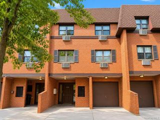 219-36 64th Avenue 36A, Bayside, NY 11364