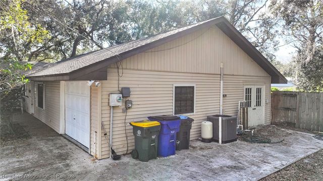 2141 Sullivan Street, Sebring, FL 33875