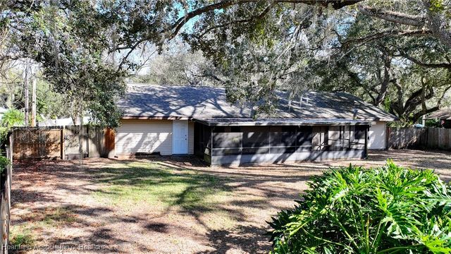 2141 Sullivan Street, Sebring, FL 33875